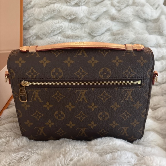 2025 Louis Vuitton Pouchette Métis - Picture 9 of 16